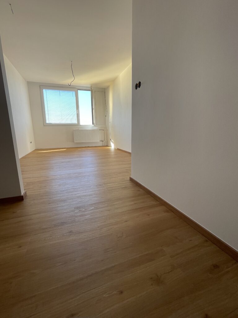 20250918 120027144 Ios